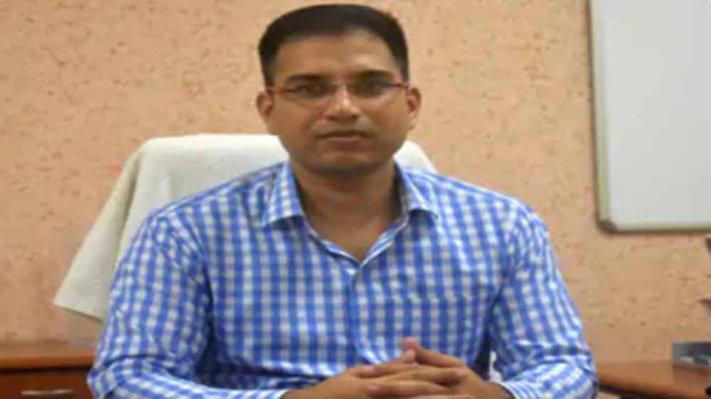 भ्रष्टाचार के खिलाफ मोतिहारी डीएम की बड़ी कार्रवाई, रिश्वत मांगने वाले 2 कर्मियों निलंबित