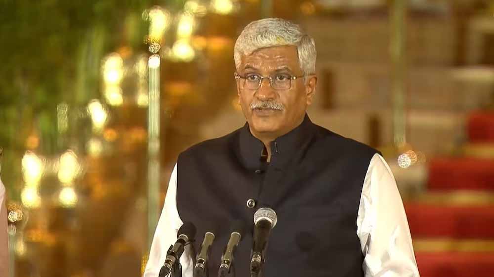 हम सब राष्ट्र रंग में रंगें, देश के विकास का लें संकल्प : मंत्री शेखावत