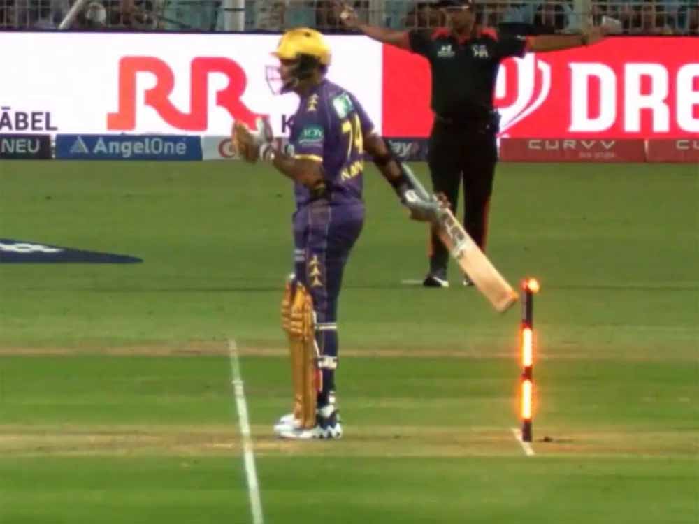 IPL 2025 के पहले ही मैच में हिट विकेट कॉन्ट्रोवर्सी