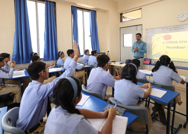 किसी खास दुकान से किताब और यूनिफार्म खरीदने पर मजबूर किया, तो एमपी में स्कूल पर होगा एक्शन