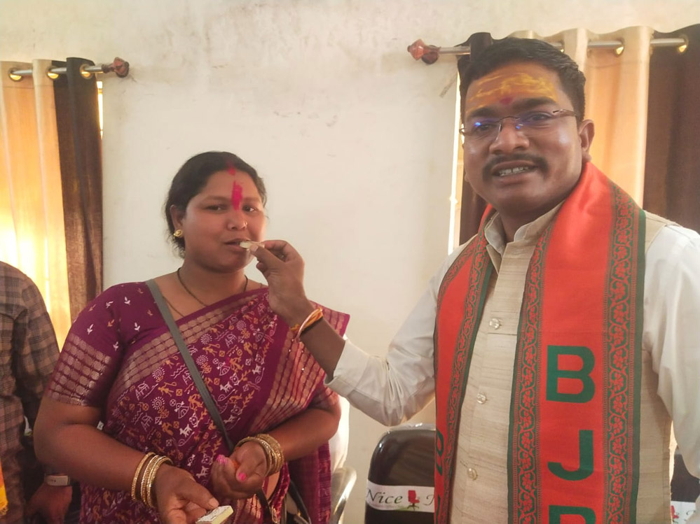 बदरा जनपद अध्यक्ष के विरुद्ध लगा अविश्वास प्रस्ताव हुआ धराशाही, नहीं पहुंचे प्रस्तावक समर्थन