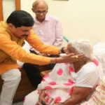 मुख्यमंत्री डॉ यादव ने प्रेस फोटोग्राफर स्व. देवेन्द्र दुबे के परिजन को दी सांत्वना