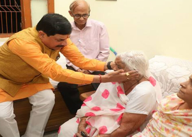 मुख्यमंत्री डॉ यादव ने प्रेस फोटोग्राफर स्व. देवेन्द्र दुबे के परिजन को दी सांत्वना