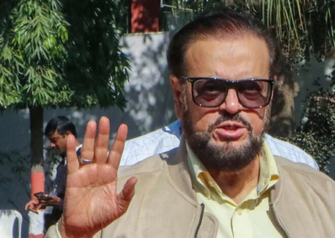‘औरंगजेब प्रेम’ में अबू आजमी के खिलाफ केस, राशिद अल्वी बोले- मंदिरों को पैसे भी दिए