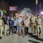भारतीय टीम की जीत पर जश्न में हंगामा हुआ, पुलिस ने युवकों का मुंडन कर जुलूस निकाला