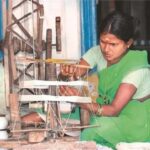 प्रयागराज में आयोजित महाकुंभ के दौरान खादी और ग्रामोद्योग उत्पादों की बिक्री ने नया कीर्तिमान स्थापित किया