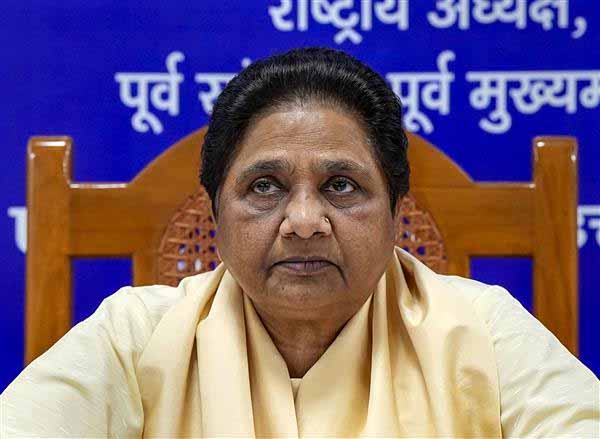 बसपा सुप्रीमो मायावती ने आनंद कुमार को भी नेशनल कोआर्डिनेटर पद से हटाया