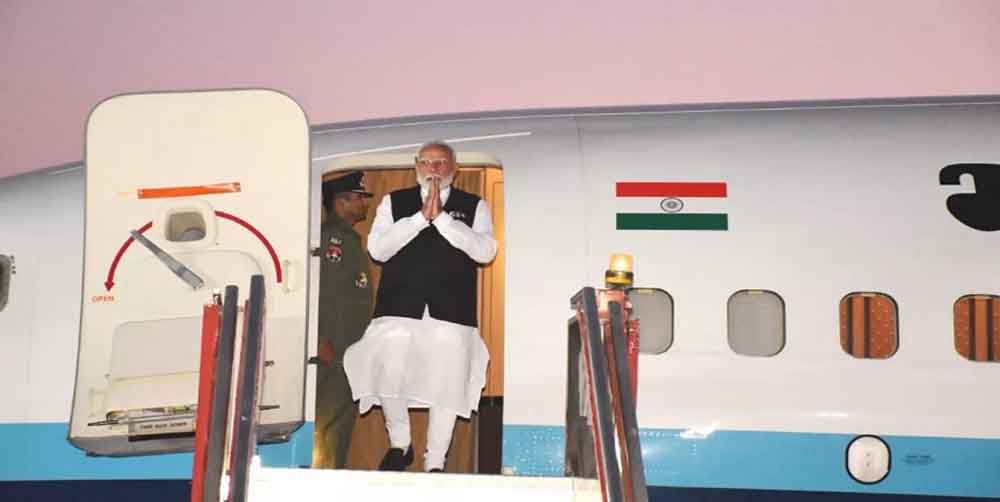 गुजरात दौरे पर प्रधानमंत्री मोदी वनतारा पहुंचे, दोपहर बाद सोमनाथ महादेव का दर्शन करने हेलिकॉप्टर से जाएंगे