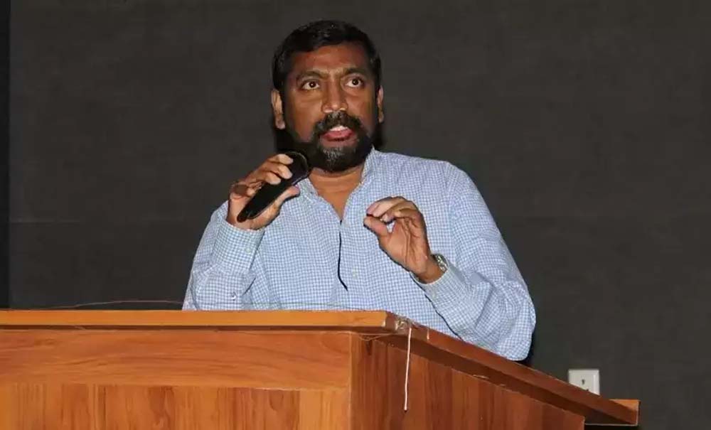 पिछड़ा वर्ग एवं अल्‍पसंख्‍यक कल्‍याण विभाग की समीक्षा बैठक