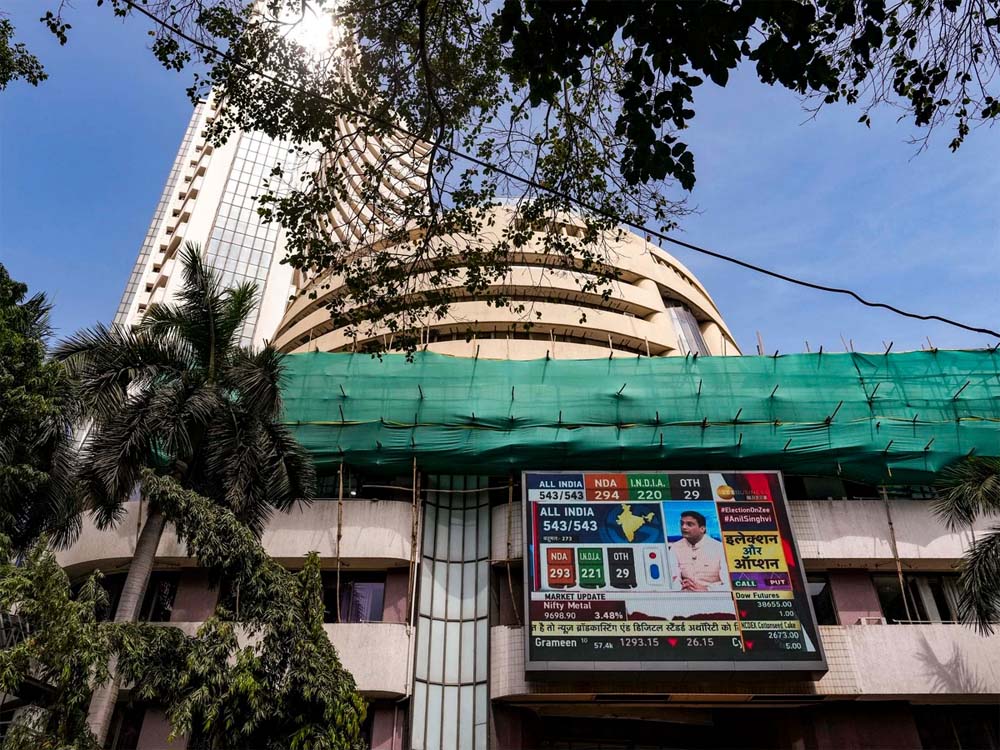 डोनाल्ड ट्रंप के टैरिफ ऐलान से तय होगी इस हफ्ते शेयर बाजार की दिशा