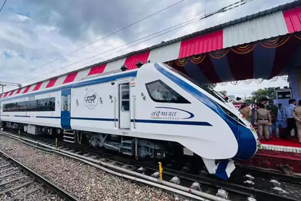 लखनऊ से भोपाल जल्द ही नई वंदे भारत ट्रेन चलेगी, यात्रा 6 से 7 घंटे में होगी पूरी