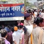 बच्ची का कार में शव मिलने का मामला: आक्रोशित लोगों ने किया थाने का घेराव, आरोपियों को फांसी देने की मांग