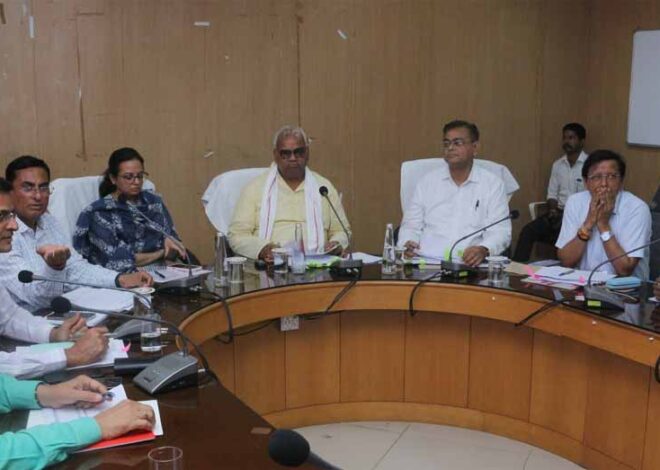 शिक्षा अधिकारी माह में न्यूनतम 4 दिन ग्राम पंचायतों में अनिवार्य रूप से ठहरें :  शिक्षा मंत्री