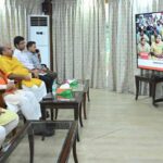 मुख्यमंत्री  विष्णु देव साय ने जनप्रतिनिधियों और अधिकारियों के साथ सुनी ‘मन की बात’ की 121वीं कड़ी