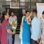 मध्य प्रदेश : आज से नया शैक्षणिक सत्र शुरू, तिलक लगाकर बच्चों का स्वागत
