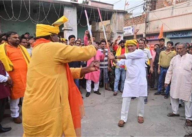 रामनवमी की शोभायात्रा में स्वास्थ्य मंत्री इरफान अंसारी हुए शामिल