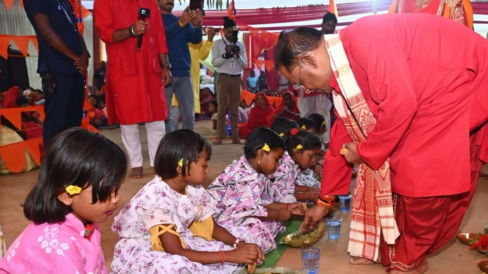 मुख्यमंत्री विष्णु देव साय ने की मां दुर्गा की पूजा अर्चना