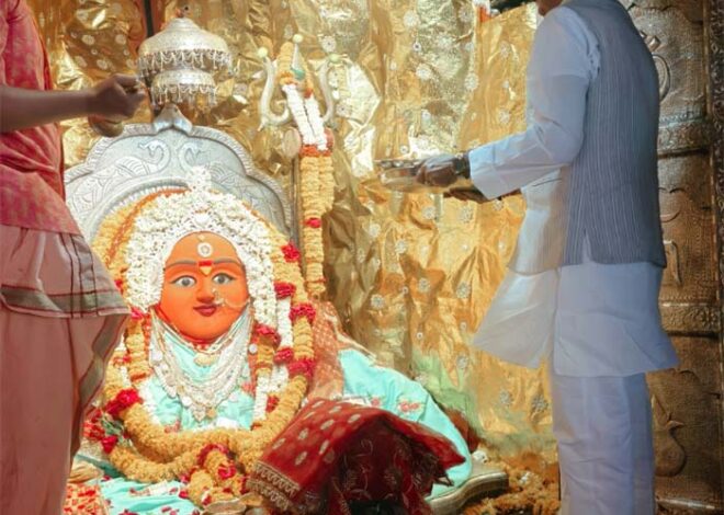 उप मुख्यमंत्री शुक्‍ल ने माँ चामुण्‍डा एवं माँ तुलजा भवानी के दर्शन कर पूजा अर्चना की