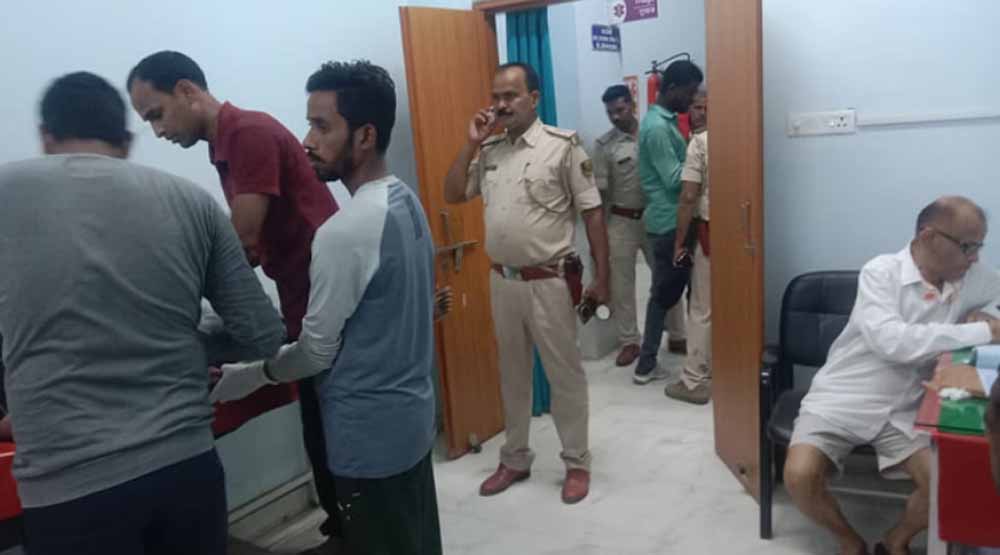 गोपालगंज में हत्या से तनाव बढ़ा, भारी तादाद में पुलिस की तैनाती