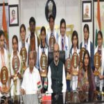 राजभवन में मेघावी विद्यार्थियों का हुआ सम्मान, राज्यपाल बोले- मनचाहे क्षेत्र में लगन और परिश्रम से बढ़ें आगे