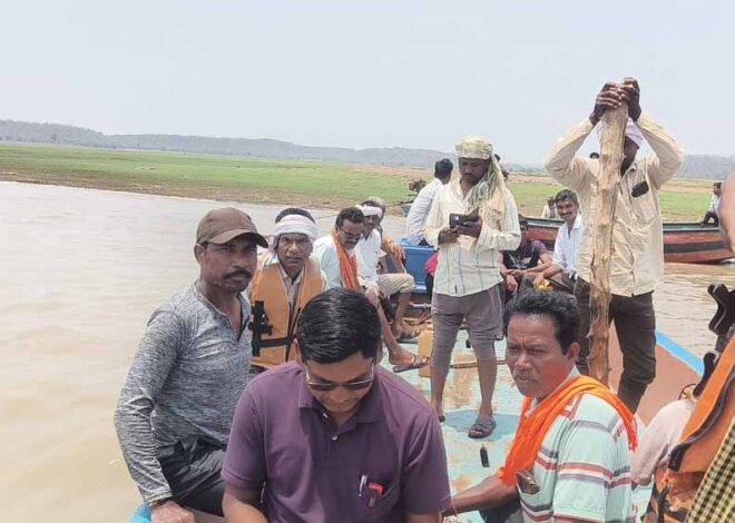 मछली पकड़ने गया मछुआरा तेज आंधी-तूफान के बीच हुआ लापता