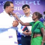 रायपुर : मुख्यमंत्री को माँ ने दिया अपना आशीर्वाद—स्नेह से छुआ गाल, हृदय से कहा धन्यवाद