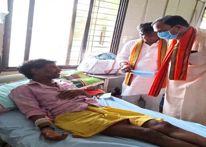 स्वास्थ्य मंत्री श्याम बिहारी जायसवाल ने जिला अस्पताल महासमुंद का किया औचक निरीक्षण
