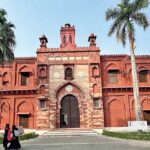 नगर निगम AMU से 1.26 अरब की जमीन कब्जा मुक्त कराई, लगाया सरकारी बोर्ड