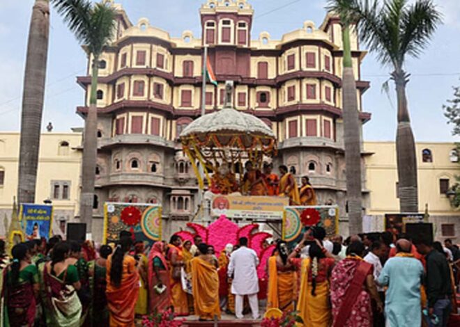 इंदौर : धूमधाम से मनी देवी अहिल्या की जयंती, महिलाएं निकलीं भजन गाते हुए