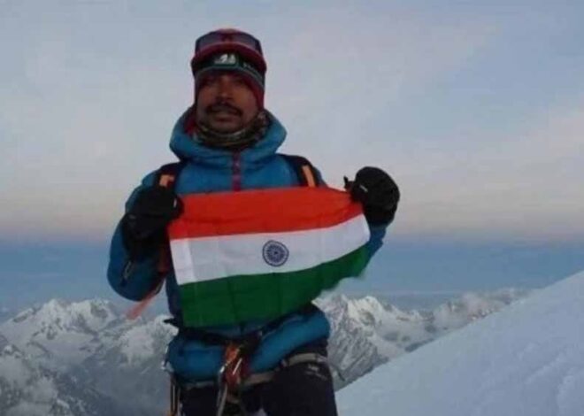 सबसे ऊंची चोटी माउंट एवरेस्ट पर मौजूदा मार्च-मई पर्वतारोहण सीजन के दौरान दो पर्वतारोहियों की मौत की पुष्टि