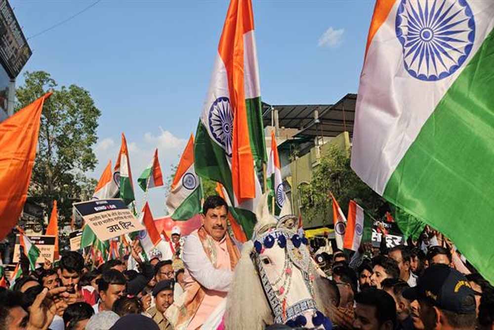 ऑपरेशन सिंदूर की सफलता पर सैनिकों के प्रति आभार व्यक्त करने के लिए भव्य तिरंगा यात्रा निकाली गई