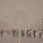 दिल्ली एनसीआर के विभिन्न हिस्सों में तेज आंधी के साथ बारिश से मौसम बदल गया, जारी हुआ येलो अलर्ट