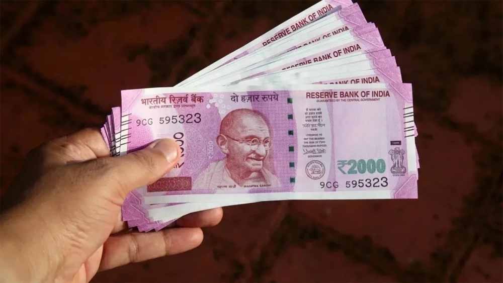 भारतीय रिज़र्व बैंक द्वारा दो साल पहले नोटबंदी के बाद भी 6,266 करोड़ रुपये मूल्य के नोट चलन में