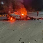 राजधानी में फिर से रफ्तार का कहर, पोल से टकराकर कार बनी आग का गोला, युवक की मौत