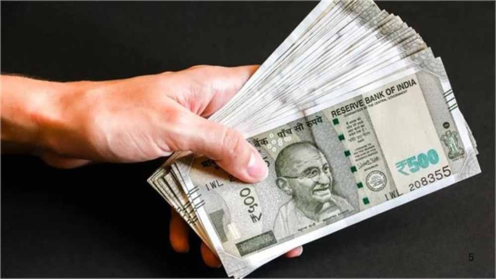 सरकारी नौकरी करने वालों के लिए अच्छी खबर, केंद्र सरकार 8वें वेतन आयोग के गठन को लेकर अहम ऐलान करने की तैयारी में