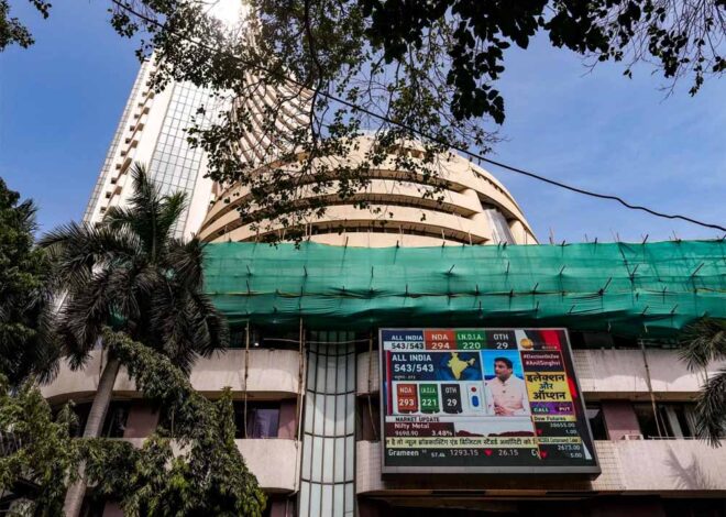 भारत-पाकिस्तान में तनातनी के बीच शेयर मार्केट में गिरावट,  सेंसेक्स 207 अंक टूटकर 80,589 पर आ गया