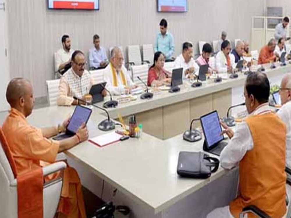 यूपी कैबिनेट बैठक में सबसे पहले ऑपरेशन सिंदूर के सफल क्रियान्वयन के लिए धन्यवाद जताते हुए अभिनंदन प्रस्ताव किया पास