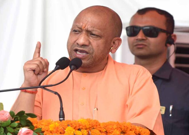 सीएम योगी ने रामगोपाल यादव को विवादित बयान पर घेरा, सेना की वर्दी ‘जातिवादी चश्मे’ से नहीं देखी जाती