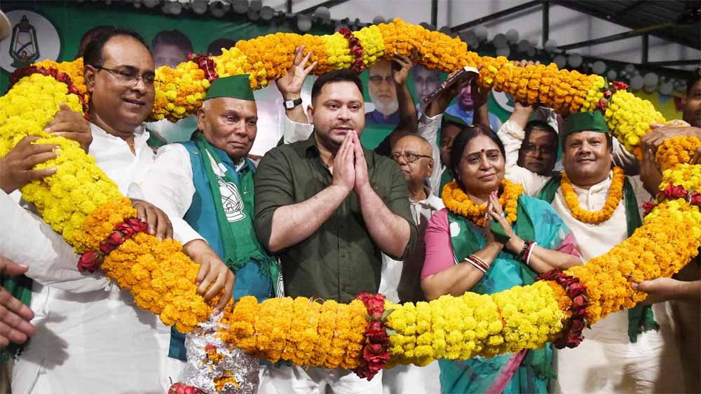 बिहार की पूर्व मंत्री रेणु कुशवाहा ने थामा RJD का दामन