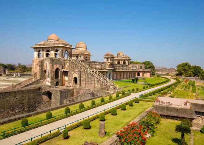 मांडू में पर्यटन को बढ़ावा देने के लिए 25 करोड़ रुपये की विकास परियोजना शुरू होगी