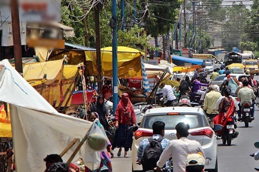 इंदौर में चंदन नगर से कालानी नगर तक बनने वाली लिंक रोड की चौड़ाई को लेकर विवाद