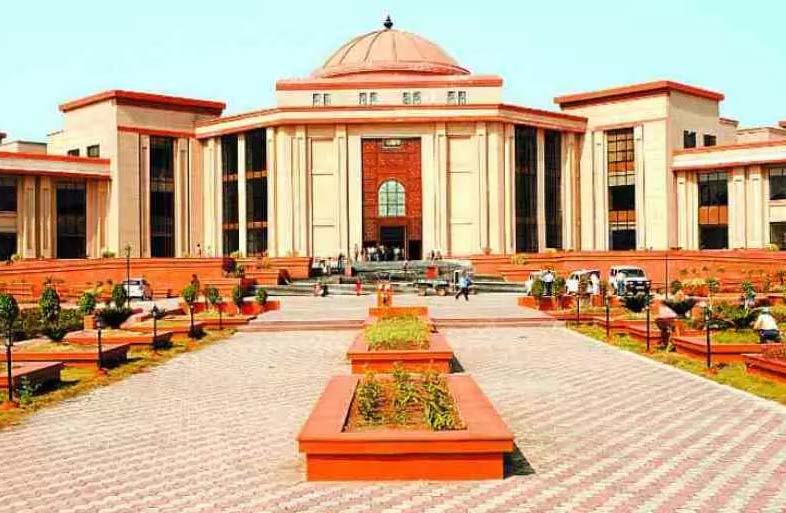 अविवाहित बेटी की संपत्ति पर नहीं हो सकता दत्तक पिता का अधिकार, हाईकोर्ट ने खारिज याचिका