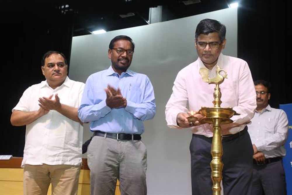 मास्टर टेनर्स गंभीरता और जिम्मेदारी के साथ प्रशिक्षण प्राप्त करें : मुख्य निर्वाचन पदाधिकारी सिंह