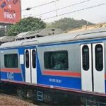 मुंबई की लोकल ट्रेनों में यात्रा करने वालों के लिए एक राहतभरी खबर, अब बदलेंगी लोकल ट्रेनें, मेट्रो जैसी होगी गेट