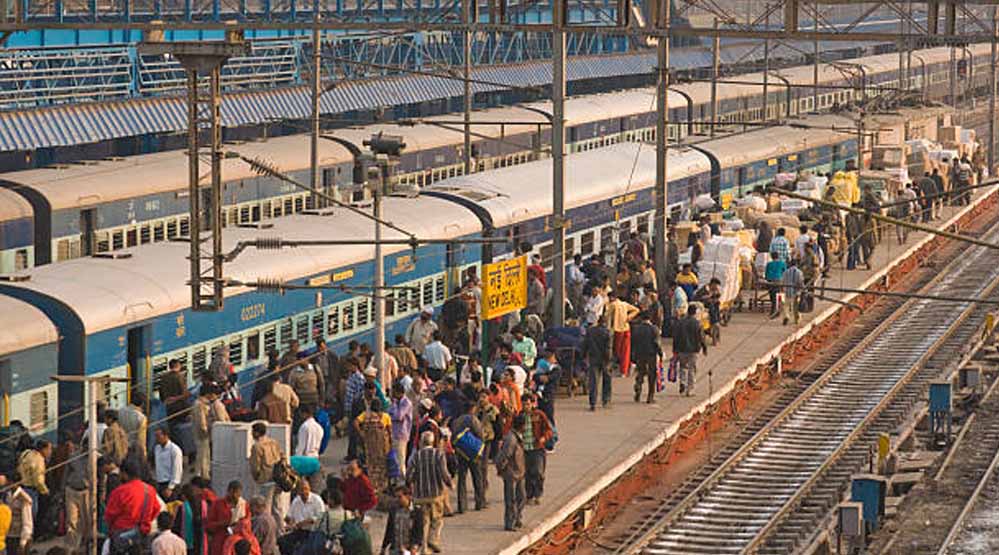 रेलवे का सिंहस्थ में ट्रेनों से एक करोड़ श्रद्धालुओं को लाने का लक्ष्य, रोज 100 ट्रेन चलाएगा