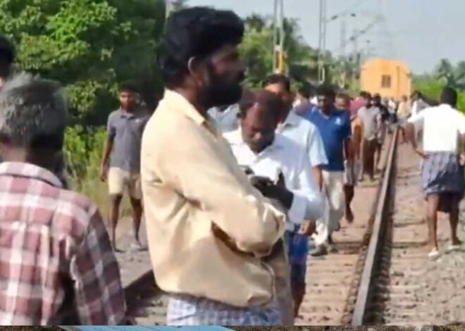 तमिलनाडु में रेलवे ट्रैक पार कर रही स्कूल वैन को ट्रेन ने मारी टक्कर, दो बच्चों की दर्दनाक मौत