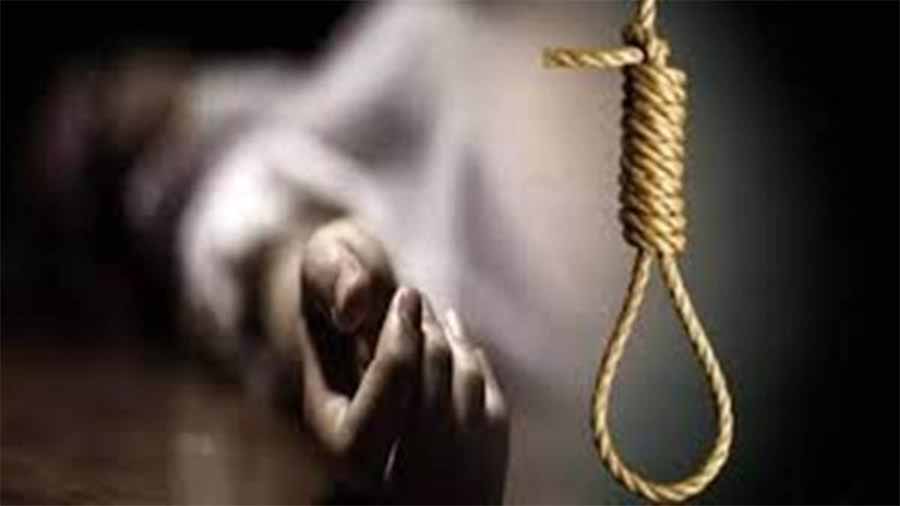 गिरिडीह में पेड़ से लटका मिला प्रेमी युगल का शव, जांच में जुटी पुलिस