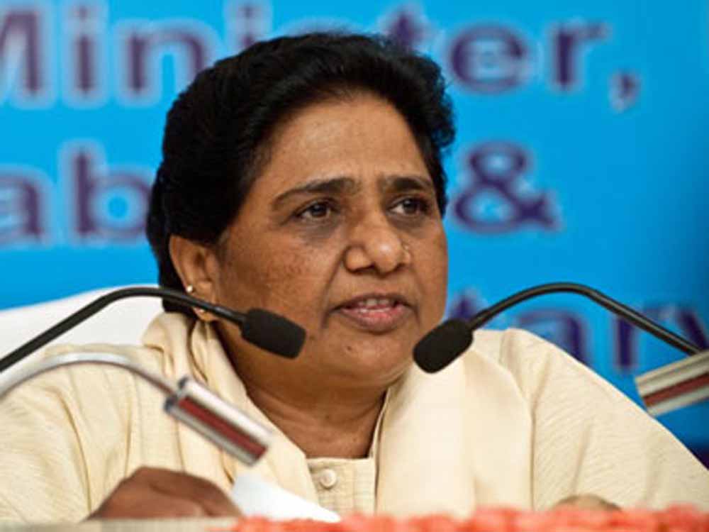 किसी भी विशिष्ठ क्षेत्र में इस प्रकार की मनमानी वाला विकृत प्रयोग नहीं किया जाना चाहिए : मायावती