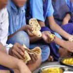 स्कूल में मिड डे मील बना ज़हर! छिपकली मिलने से बीमार हुए तीन बच्चे, अस्पताल में भर्ती