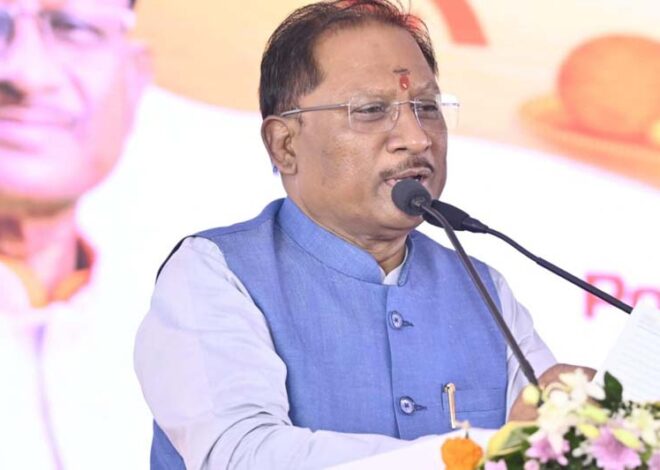 मुख्यमंत्री साय ने कहा कि लोक कल्याण की भावना से जनता की सेवा करने वालों को जनता स्वयं आगे बढ़ाती